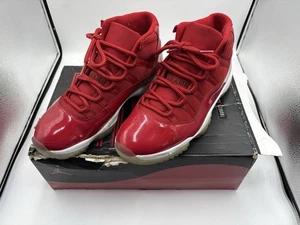 Air Jordan 11 Retro "Win Like 96" in Palestra Rosso/Nero-Bianco, Codice 378037-623, Taglia 11 - Foto 1 di 13
