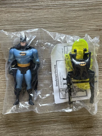 KENNER Vintage 1995 Batman Mail Away Animated Series Battle Helmet Action Figure Cover
