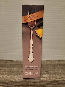 Oneida Golden Royal Chippendale acciaio inox 1987 5 pezzi posto bordo oro - NUOVO - Foto 1 di 10