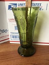 Vintage green glass vase grapes and leaves (KD1)