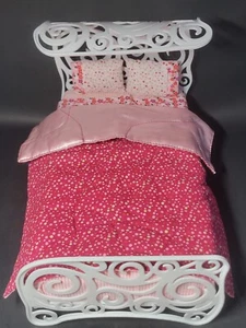 BARBIE FASHION FEVER GLAM BEDROOM 2006 BED W/SHEETS COMFORTER SET HTF! FURNITURE - Picture 1 of 11