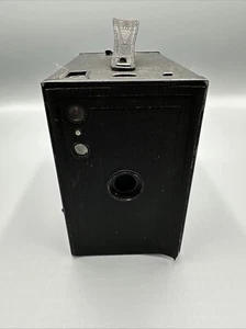 Eastman Kodak No 2A Model C Brownie Box Camera - Untested - Picture 1 of 8