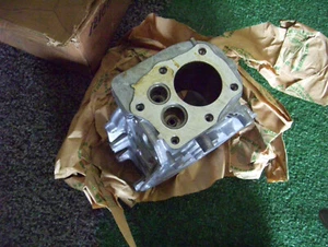 HONDA TEILE NOS MOTORBLOCK 12100-ZGO-305 NEU IN HONDA BOX #8 - Bild 1 von 6