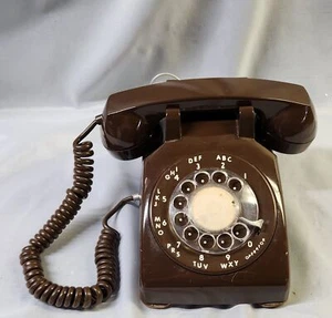 VINTAGE ITT CHOCOLATE BROWN ROTARY MODULAR DESK PHONE ~ TESTED & WORKS WELL! - Picture 1 of 11