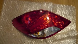 FANALE POSTERIORE ORIGINALE PEUGEOT 207 2009-12 RHD LATO PASSEGGERO VP9PFX13405A - Foto 1 di 2