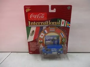 Johnny Lightning Coca Cola International Collection 1999 GMC 2500 Savana Van C - Picture 1 of 2