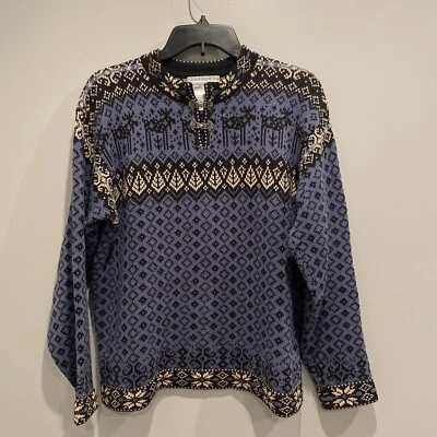 Suéter para mujer Nomadic Traders talla grande azul con patrón azul marino y crema Foto 1 de 4