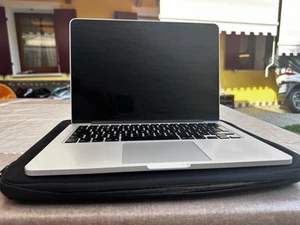 MacBook Pro 13” Retina (2015) A1502 - Core i5 2.7 GHz SSD 256 - 8GB - Afbeelding 1 van 12