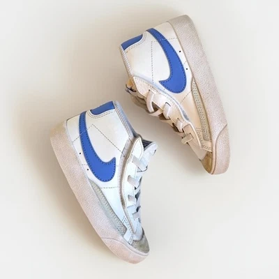 Tênis infantil Nike Blazer Mid '77 branco e azul cano alto 9C - Imagem 1 de 4