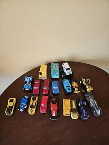 Hot Wheels Mixed Micro Car Lot of 19 - Bild 1 von 6