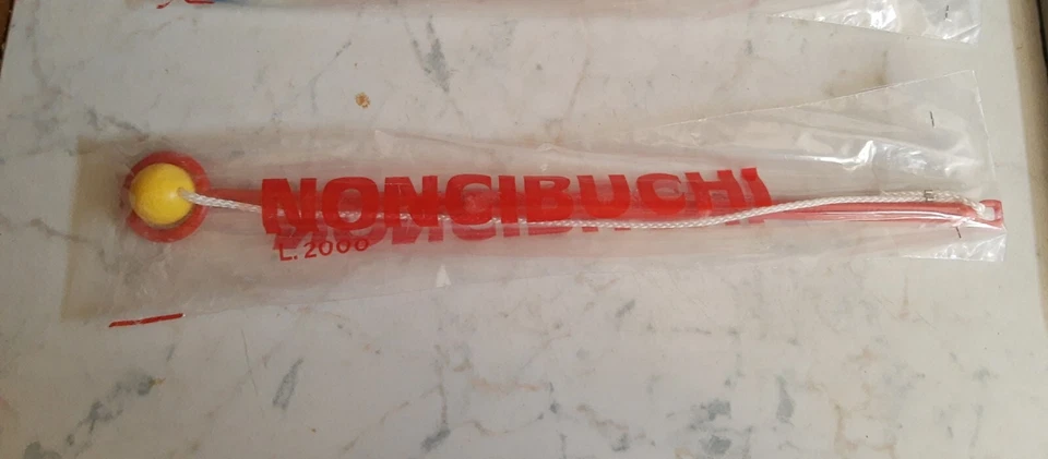 Noncibuchi Rosso Vintage Rompicapo Anni 80 Rubik Snake Magic Cubangolo - Immagine 1 di 1