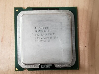 OEM Intel Pentium D 820 SL8CP 2.8GHz / 2M / 800 / 05A Processor - Image 1 of 4