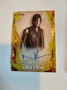 Norman Reedus As Daryl Dixon The Walking Dead Survival Box Auto Numbered 23/99 - Bild 1 von 3