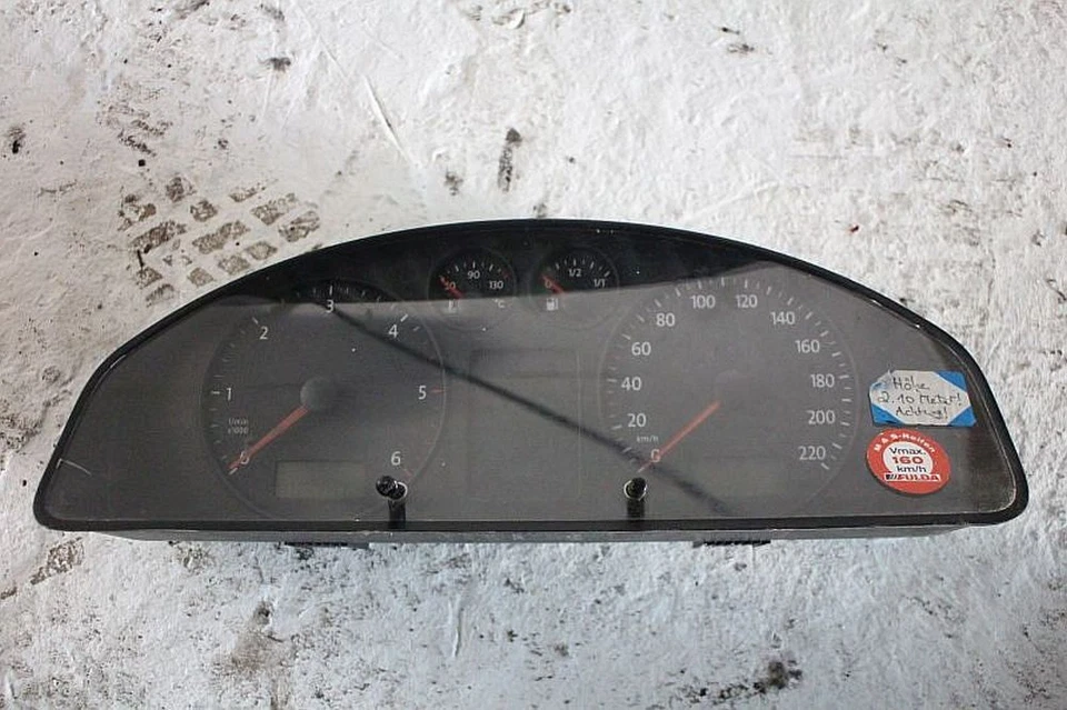 Tachometer Tacho Kombiinstrument VW TRANSPORTER V BUS (7EB, 7EC, 7EF, 7EG, 7 - Bild 1 von 3