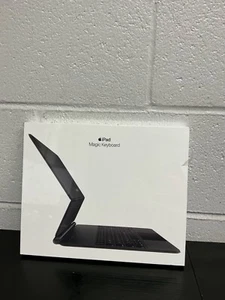 Apple Magic Keyboard for 12.9-inch iPad Pro MXQU2LL/A - BLACK - Photo 1/4