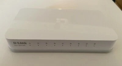 D-Link GO-SW-8E 8-Port 10/100 Fast Ethernet Desktop Switch - Image 1 of 4