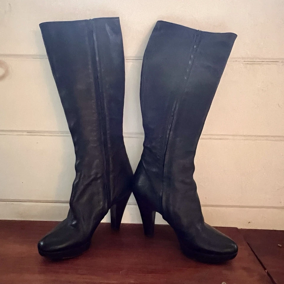 Botas hasta la rodilla de cuero L’autre Chose tacón alto talla 38 negras hechas en Italia Foto 1 de 4