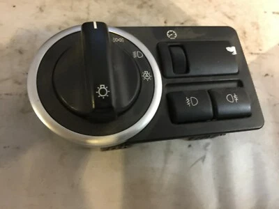 Range Rover L322 2006-2009 Headlight Switch YUD501380Stock No 410640 - Image 1 of 2
