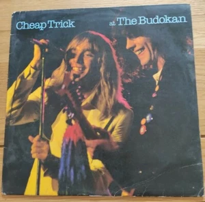 CHEAP TRICK Vinyl LP Live at the Budokan EPC86083 EPIC Booklet 1978 NrM/VG+ - Picture 1 of 5