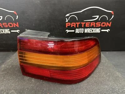 90-94 LEXUS LS400 PASSENGER RIGHT RH TAIL LIGHT LAMP - Image 1 of 4
