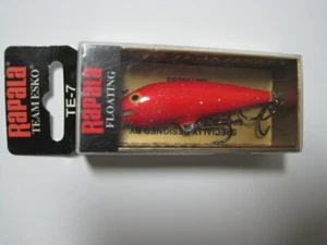 RAPALA TEAM ESKO 7 TE-7 FRHF RED HOLOGRAM FLAKE color NIP !! - Bild 1 von 2