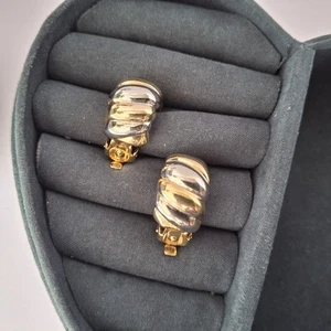 Gold & Silver Tone Ribbed Clip On Half Hoop Earrings Classic Vintage Style - Picture 1 of 19