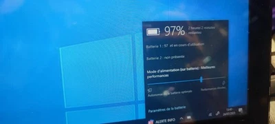 Fujitsu STYLISTIC Q702 11.6" Hybrid Tablet PC Core i5, 4GB RAM fonctionnelle  - Image 1 of 4