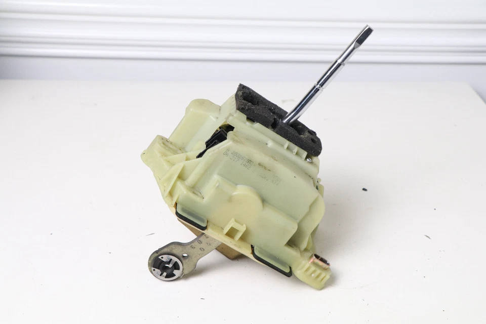 01-09 MERCEDES W203 W209 CLK350 CLK500 Conjunto de palanca de cambios de transmisión OEM #8 Foto 1 de 4