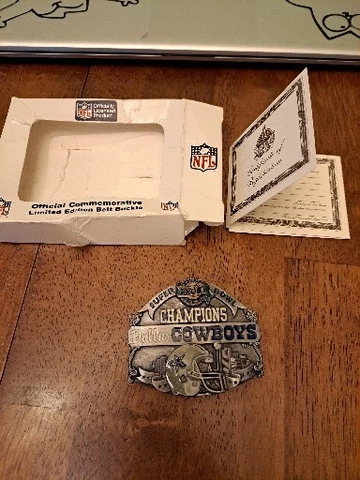NFL Dallas Cowboys Super Bowl XXVIII Champions 1994 Belt Buckle 1160/10000 Cover