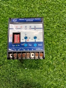 L&t mpr300 motor protection relay - Picture 1 of 5