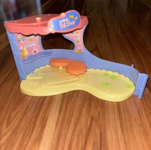 Littlest Pet Shop Bäckerei, Haus, 2 Hamsterkäfige, 2 Stufen und 8 Träger - Bild 1 von 24