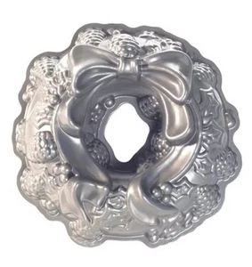 Nordic Ware Weihnachten Feiertag Kranz Bündel Kuchenform 9 Tassen Antihaft Made in USA - Bild 1 von 3