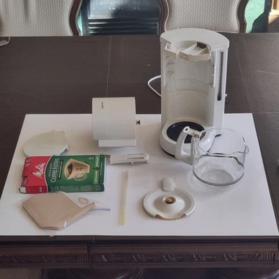 Krups ProCafe 321 - Cafetera blanca de diez (10) tazas Foto 1 de 4