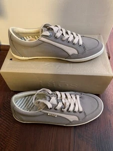 Taos Women's Shooting Star Grey/Beige Size 9 NEW - Picture 1 of 7