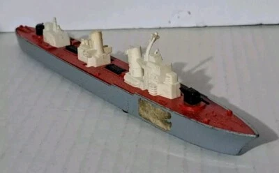 1976 Lesney Matchbox Sea Kings - 8" K302 Corvette K306 Convoy Escort Battleship - Image 1 of 4