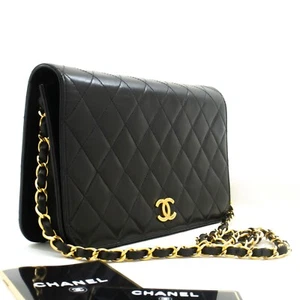 p74 CHANEL Authentic Full Flap Chain Shoulder Bag Clutch Black Quilted Lambskin - Afbeelding 1 van 12