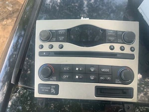 07 08 INFINITI G35 SEDAN CENTER HEATER A/C CONTROL RADIO FACE PLATE BEZEL UNIT - Picture 1 of 1