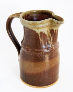 Großer Studiokeramik Tropfglasur Krug braun bis hellbraun eingeklemmter Ausguss 8 Zoll - Bild 1 von 8