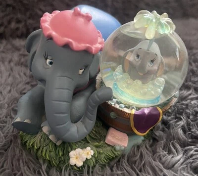 Rare Disney Store Jumbo and Dumbo Mini Snow Globe, Mother & Child in Wash Tub - Image 1 of 4