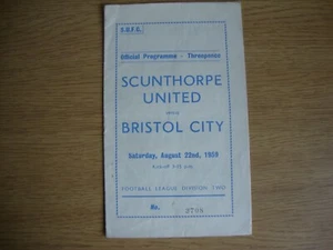 1959/60 Scunthorpe United v Bristol City - League Division 2 - guter Zustand - Bild 1 von 3
