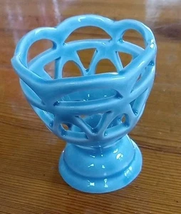 2,5" Keramik Hellblau Rotkehlchen Eierbecher Halter mit Ausschnitt Design KOSTENLOSER US-VERSAND - Bild 1 von 4