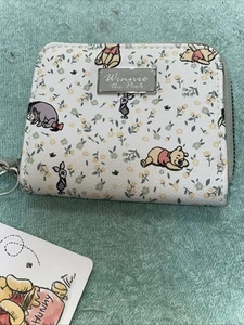 Disney Winnie the Pooh Zip Around Teddy Bear Wallet New With Tags - Picture 1 of 7