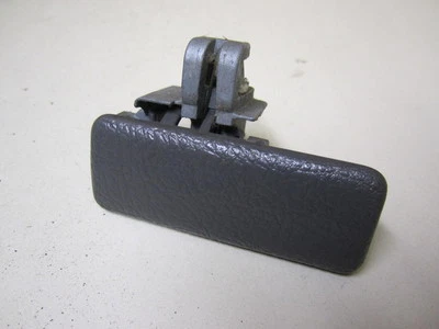 GUANTERA SUZUKI ESTEEM 98 1998 PESTILLO GRIS OEM Foto 1 de 2