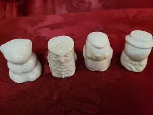 4 Vintage White Ceramic Animal Thimbles Set - Picture 1 of 3