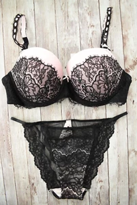 Victoria's Secret 36D/M *DREAM ANGELS* RIBBON SLOT LINED DEMI BRA *Black & Pink* - Picture 1 of 11