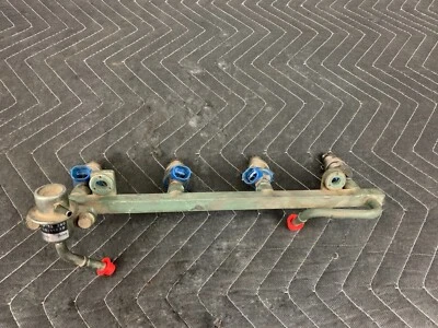 1990-1993 Mazda Miata MX5 Oem Fuel Injector Rail Regulator Set 1.6 NA *READ* - Image 1 of 4