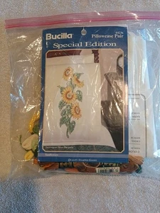 Bucilla Sonnenblumen Kissenbezüge Kreuzstich Set #64236 Sonderedition 1999 - gebraucht - Bild 1 von 5