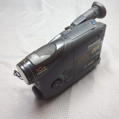 Panasonic NV R30 VHS Palmcorder Camcorder 10x Zoom 1 Lux Slim Vintage Parts - Image 1 of 4