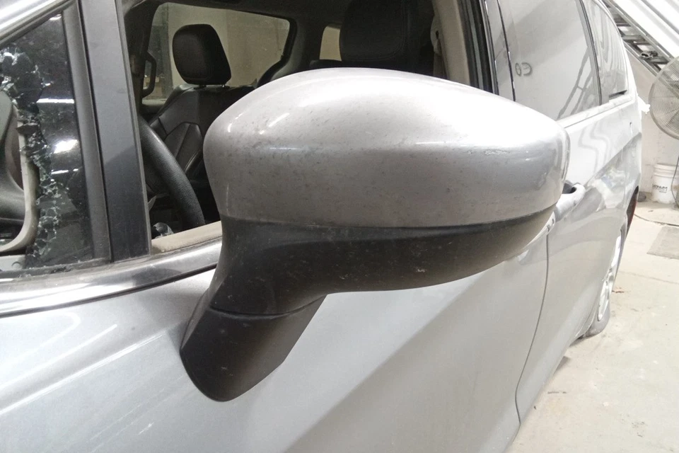 Espejo retrovisor de puerta del conductor Plymouth Voyager LH 2020-2021 vista lateral OEM Foto 1 de 4