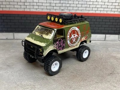 1971 Chevy Van G20 G10 Lifted 4x4 Truck 1/64 Diecast Custom Off Road M2 Machines - Image 1 of 4